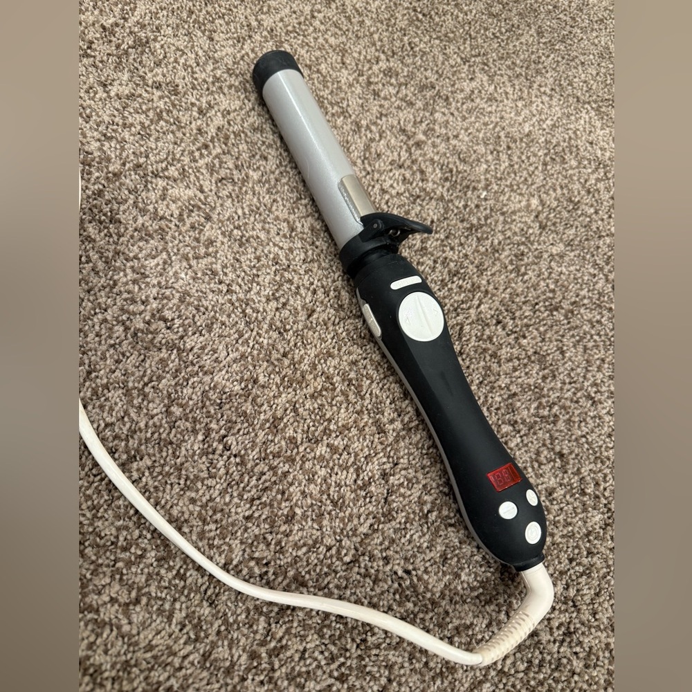 Beachwaver Rotating Curling Iron